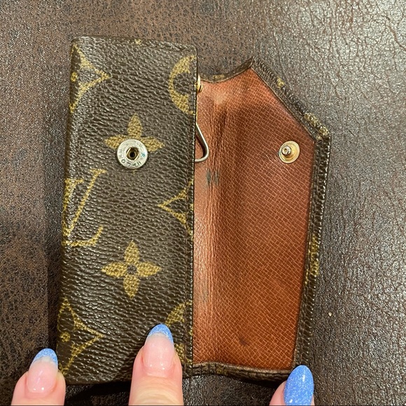 Louis Vuitton Brown Monogram Key Holder Case Ultra Rare Vintage - Picture 2 of 6